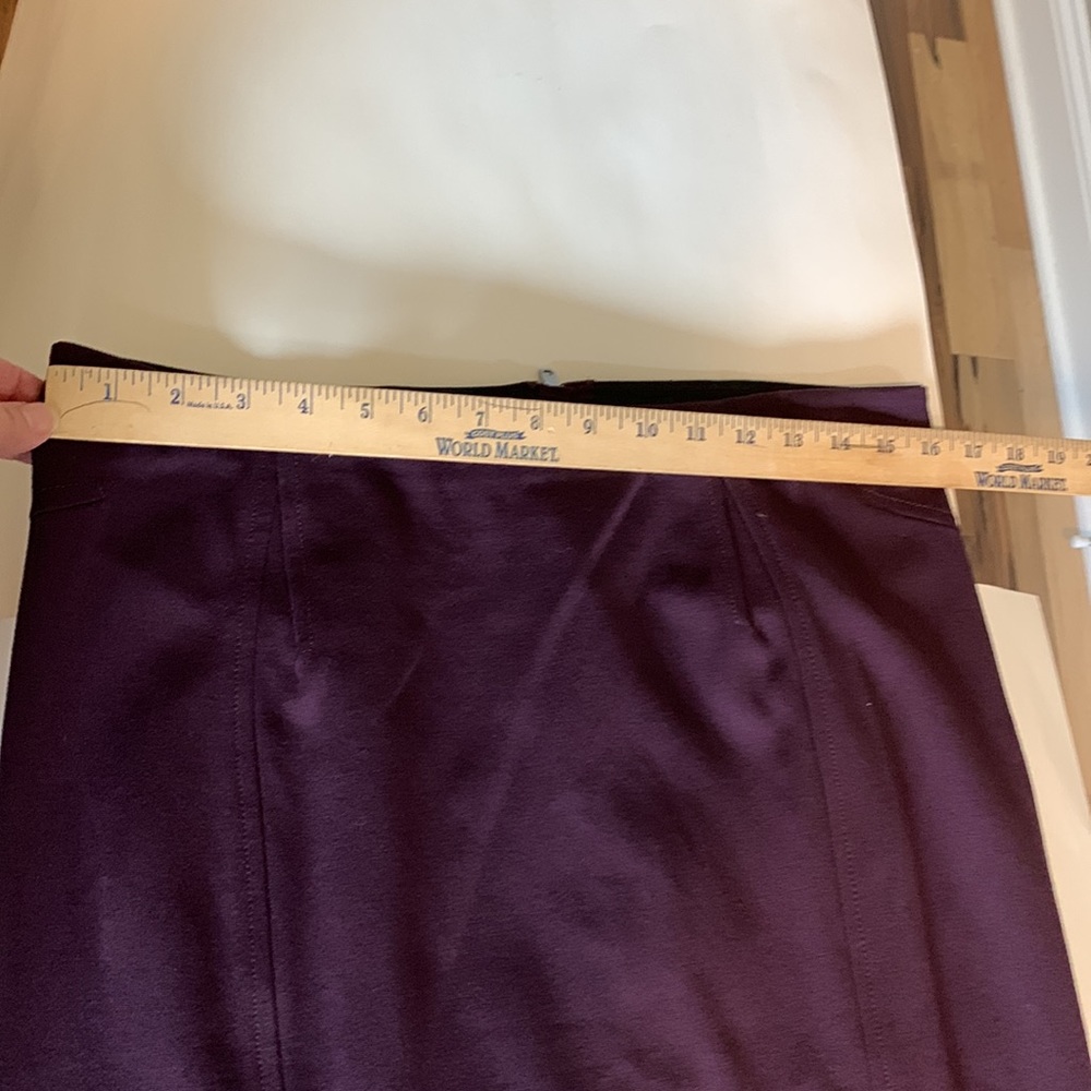 Ann Taylor Wine/Purple Pencil Skirt size 10 - Picture 5 of 7